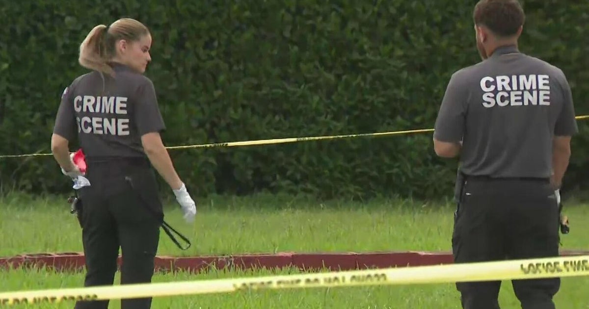 Teen in critical condition after shooting in Miami, officials say