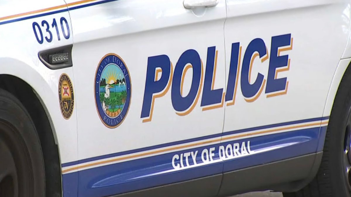 Woman finds intruder underneath bed at Doral hotel room, police say – NBC 6 South Florida
