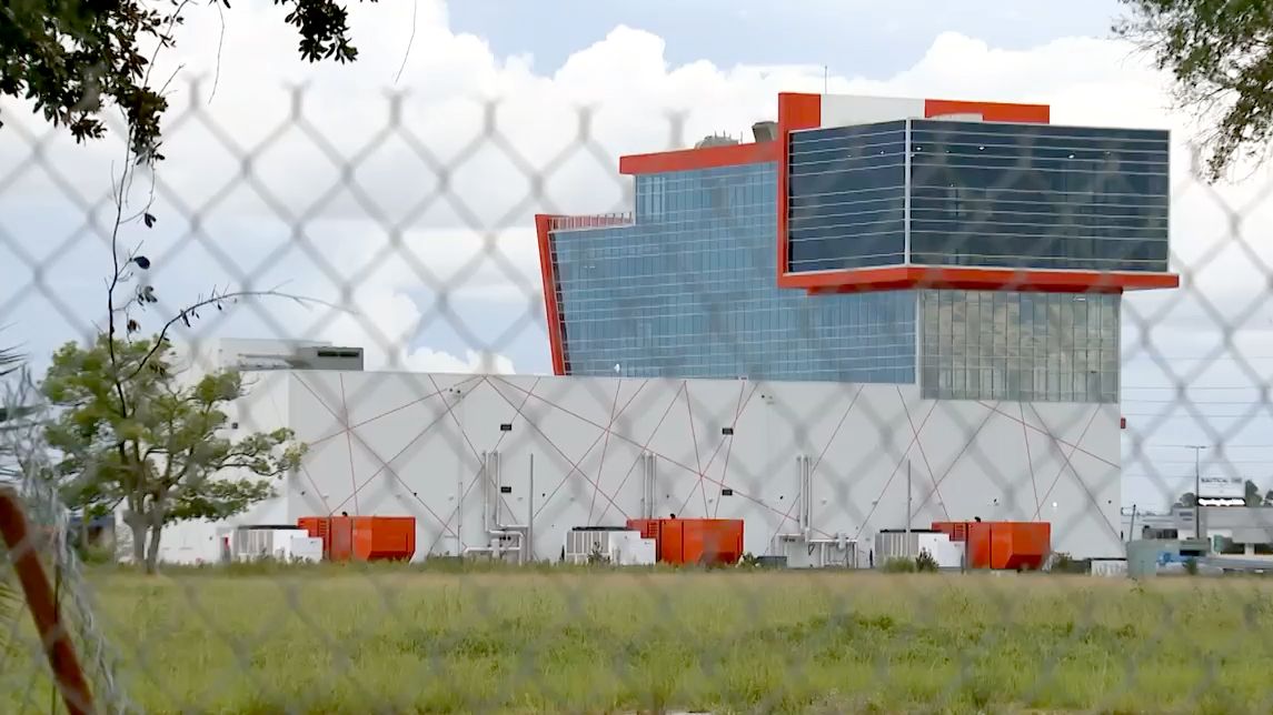 Eatonville leaders may raise fines on unopened data center