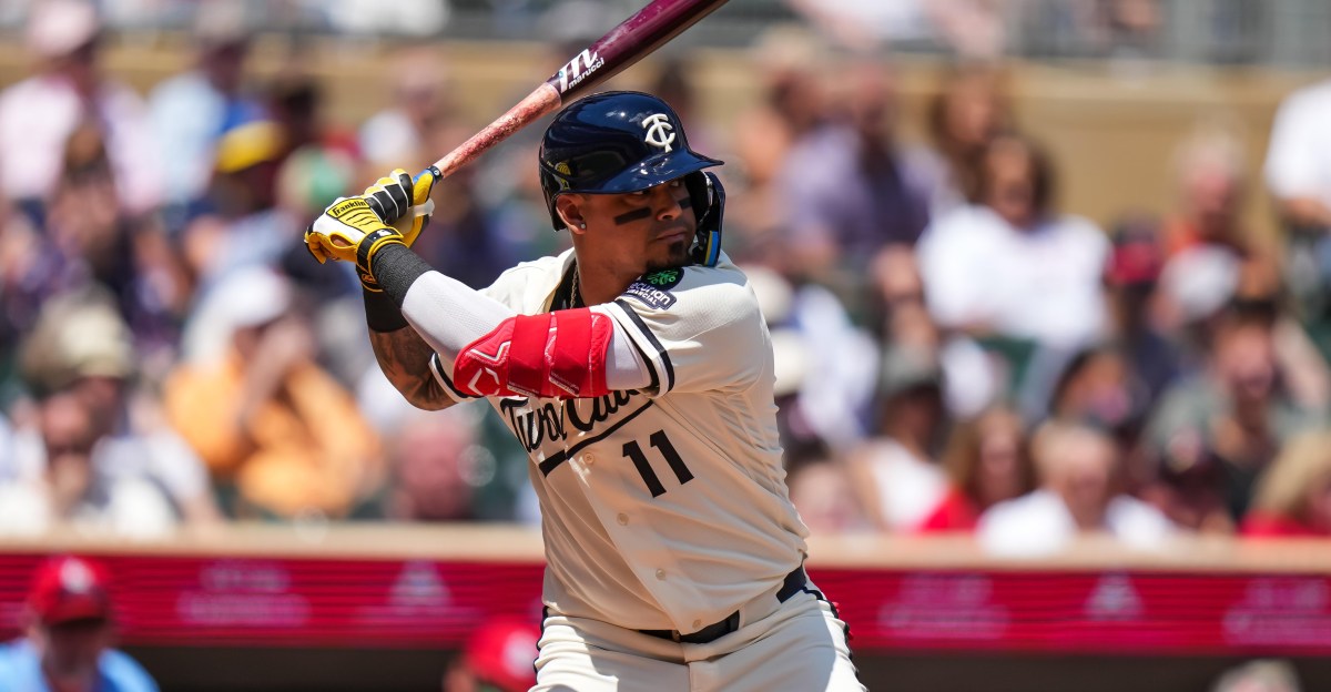 Cincinnati Reds sign veteran infielder Orlando Arcia to minor league deal