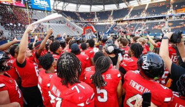 Cincinnati snatches final Victory Bell from Miami (OH), 35-31, in dramatic comeback