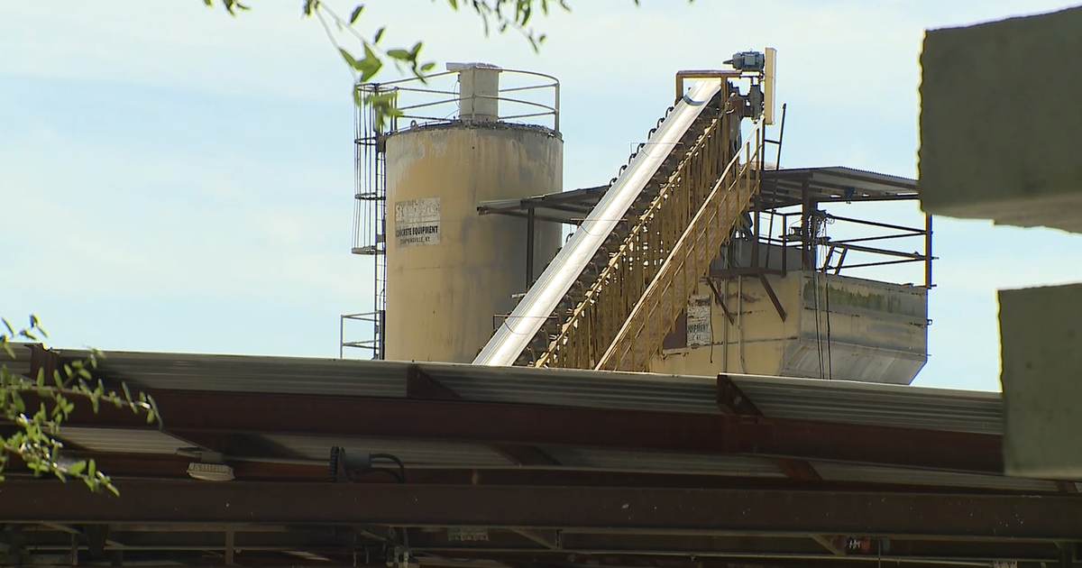 Worker rescued after falling 14 feet into hopper at Winter Garden concrete facility
