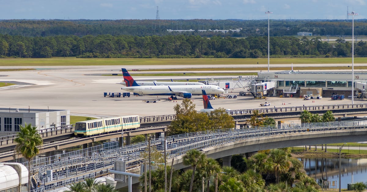 Miami plane crash causes diversions to Orlando airport