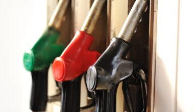 Gas prices stay above $4 a gallon in Central Florida