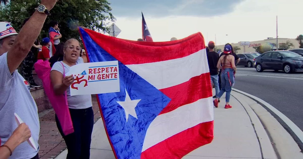 Puerto Ricans in Central Florida consider moving back to island