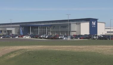 Teen faces felony charge after Miami Valley Career Center bomb threat