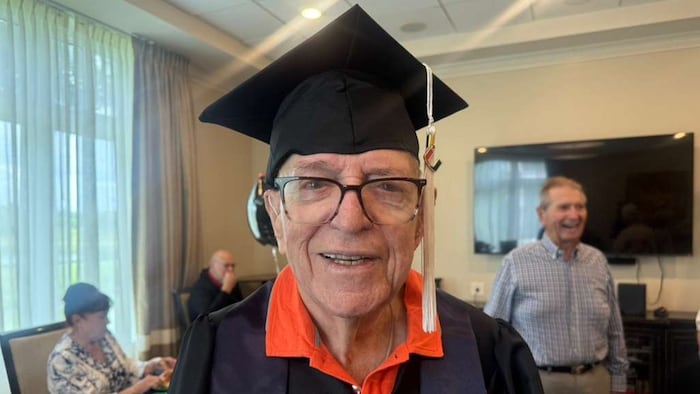A 68-year wait ends as 90-year-old veteran earns University of Miami degree