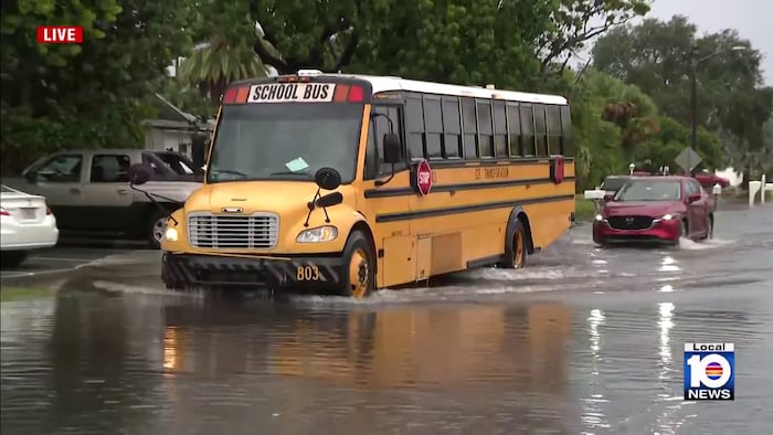 Flooding causes travel delays across Broward County