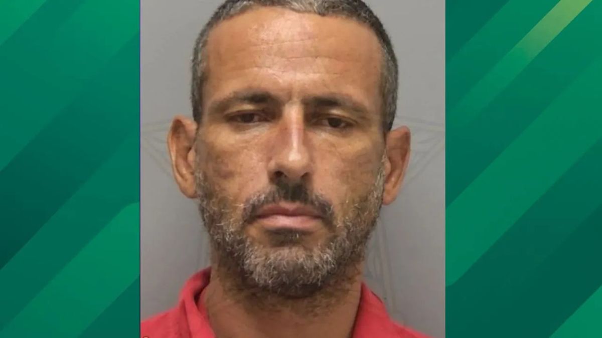 Florida Man Tries To Break Into Pickup Before Taking His Escape Through a Canal, Police Say