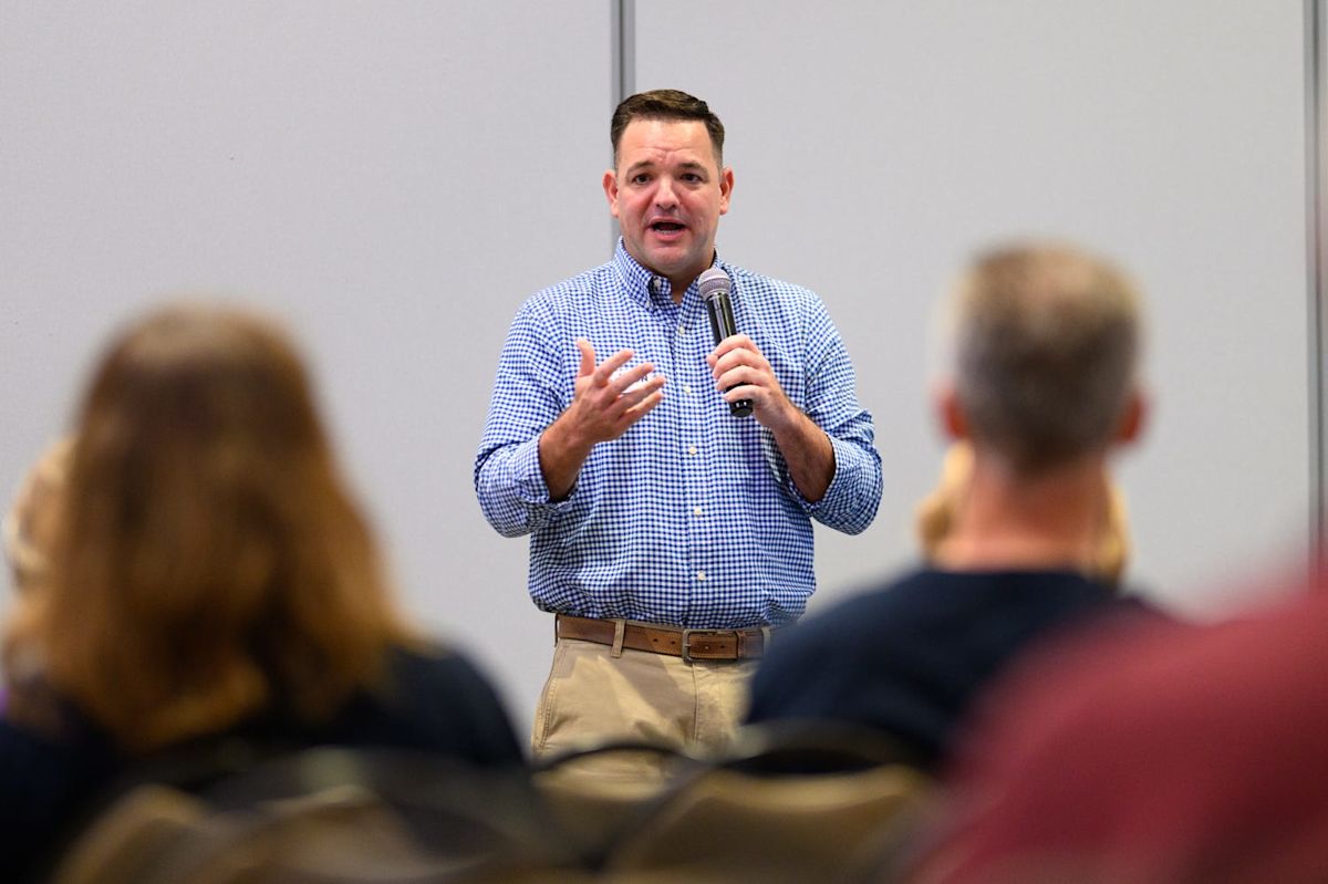 Florida Congress race draws accusations of debate dodging