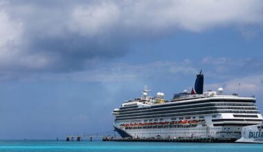 4 children found home alone while Florida mom was on 3-day cruise