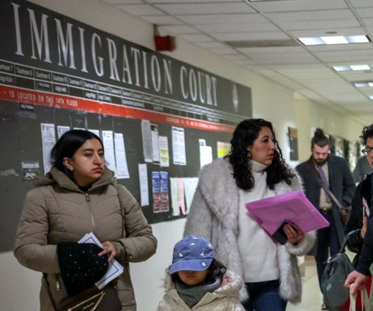 Florida Bars Illegal Immigrants From Trade Schools