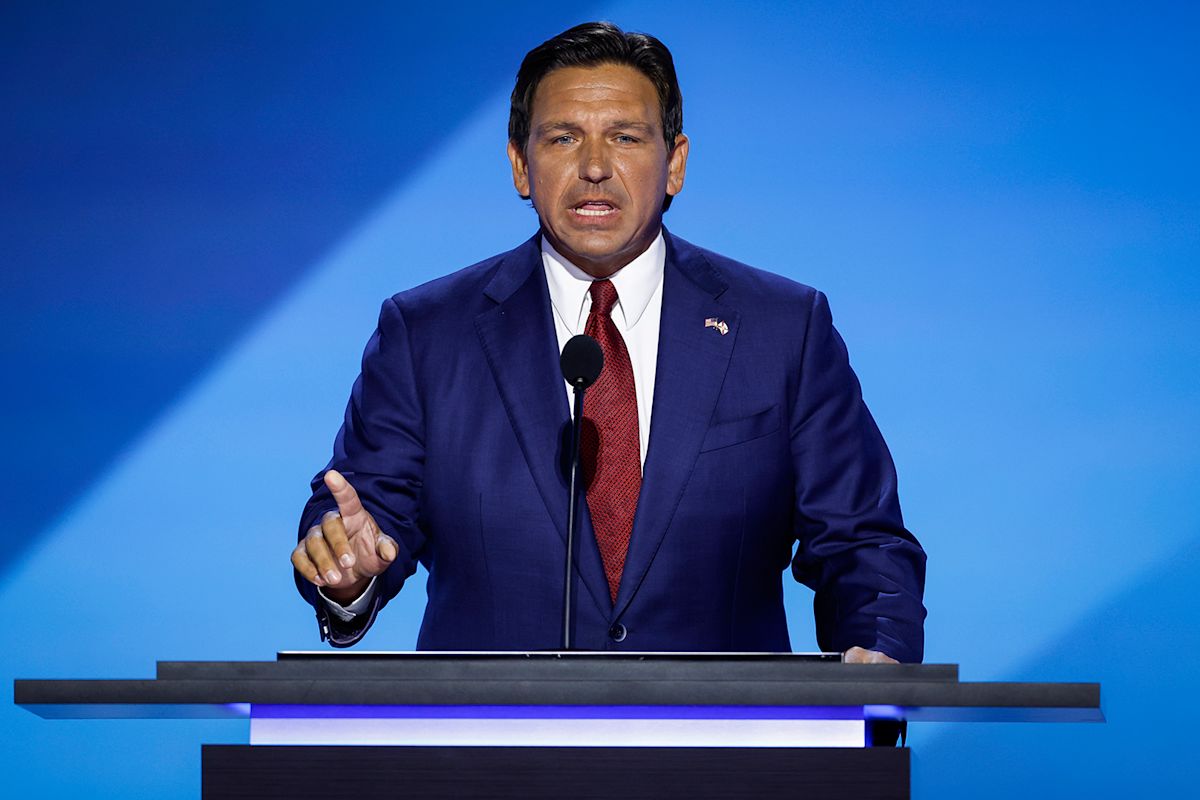 Florida Gov. Ron DeSantis offers asylum to Lindsay Clancy juror holdout