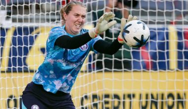 Orlando Pride loan goalkeeper Anna Moorhouse to Manchester City