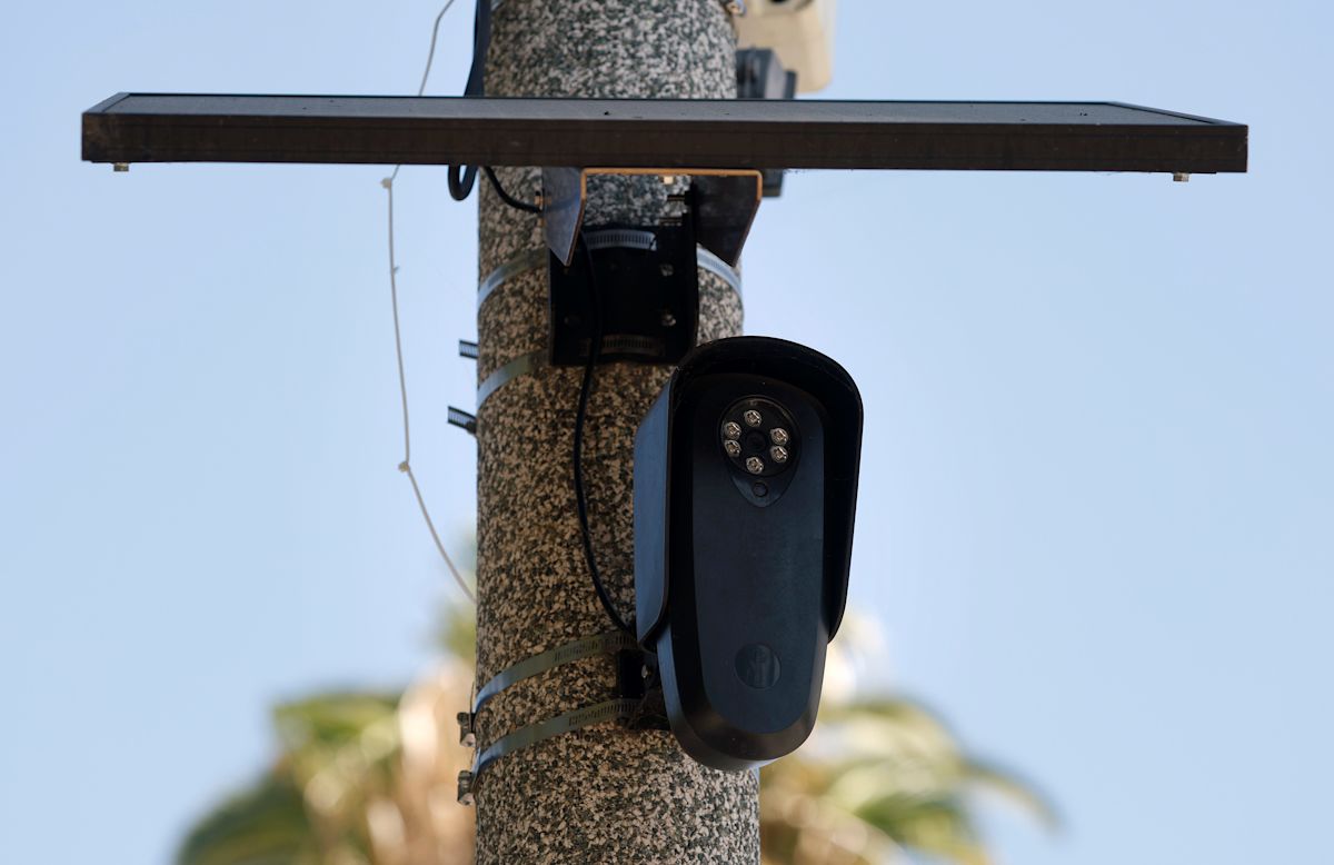 Tallahassee reverses course, suspends Flock cameras