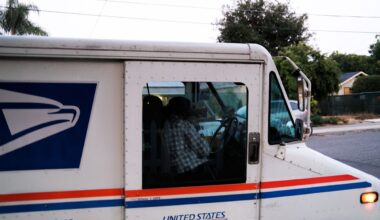 Feds: Tallahassee postal worker, accomplice sentenced for mail theft