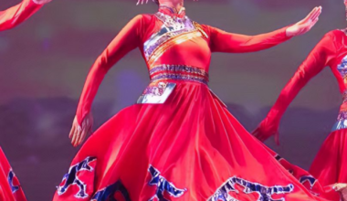 Stories in motion: Sarah Peng brings Asian dance to Tallahassee