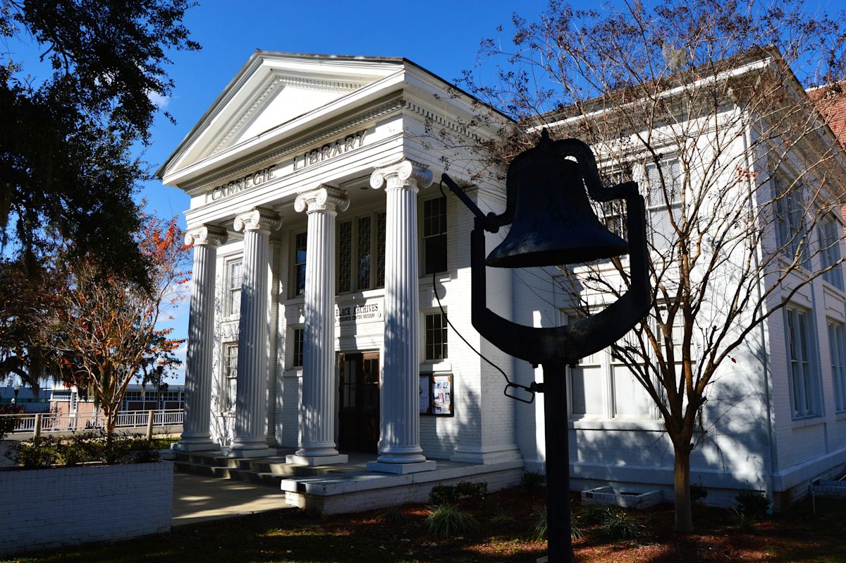 Most Florida colleges fall in new U.S. News rankings. One shows a huge gain.