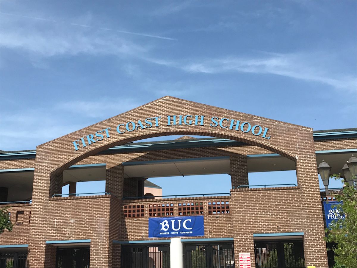 Jacksonville substitute teacher jailed on teen student sex charges