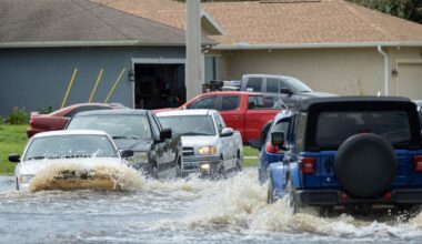 Florida residents demand answers after 4 inches of rain flood homes, cars, and streets
