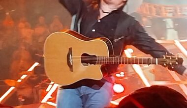 Garth Brooks to play Denver this weekend, adds Orlando stops to tour