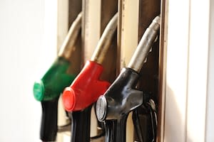 Gas prices remain above $4 a gallon across Central Florida this weekend
