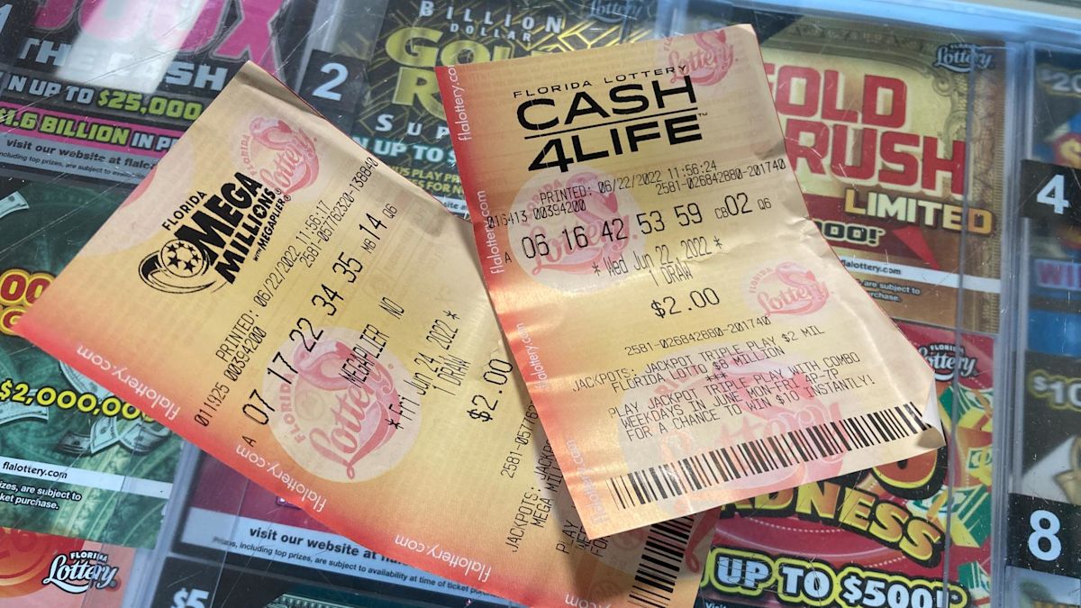 Florida Lottery says Tampa store clerk tried to keep $1,000 winning ticket for himself