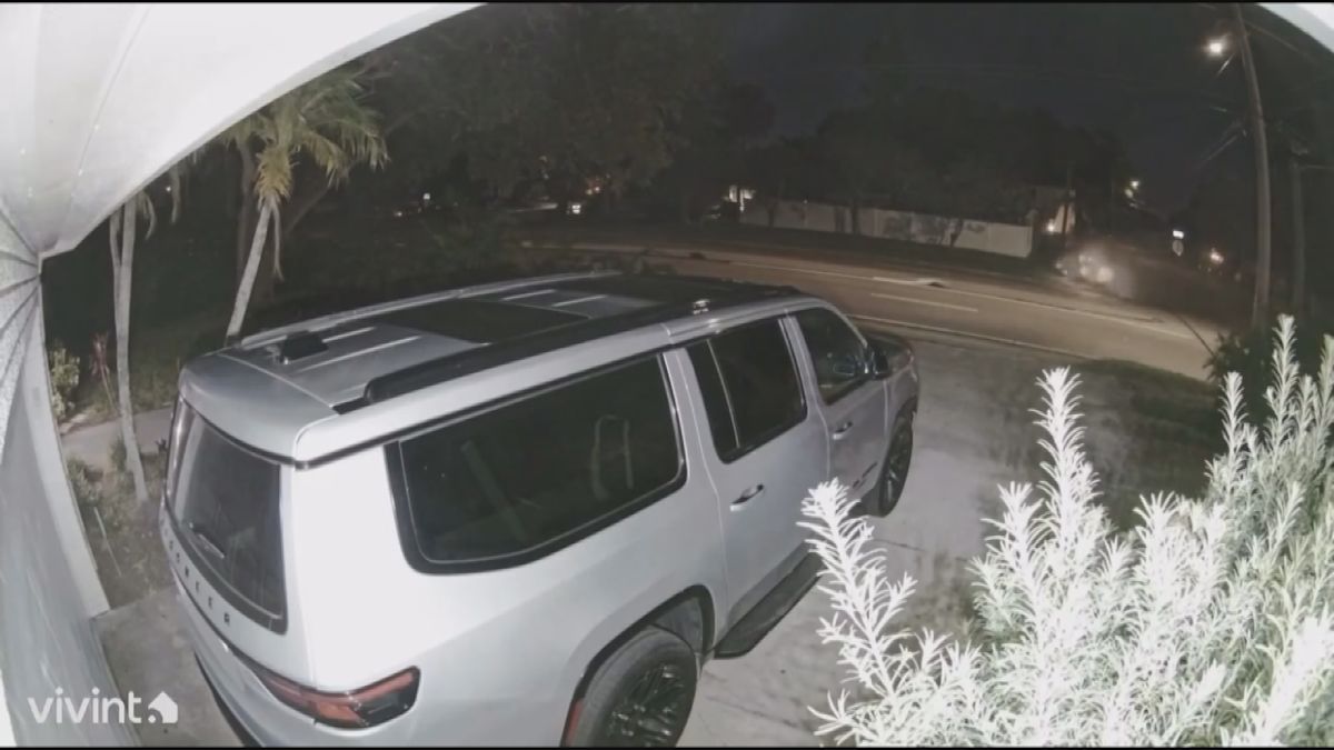 St. Pete residents demand action after deadly crash highlights speeding issue on Park Street North