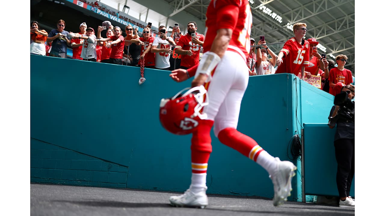 Photos: Warmups & Pregame from Regular Season Week 3