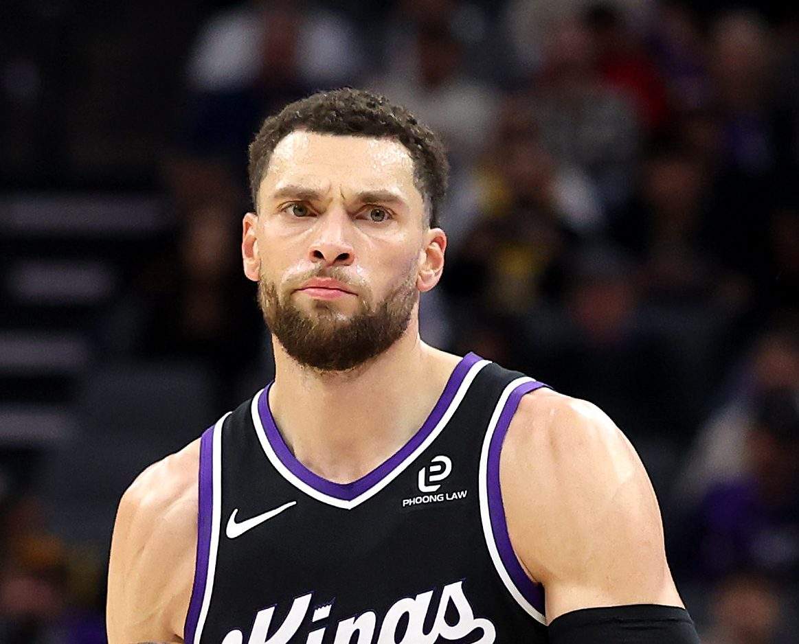 Los Angeles Lakers v Sacramento Kings