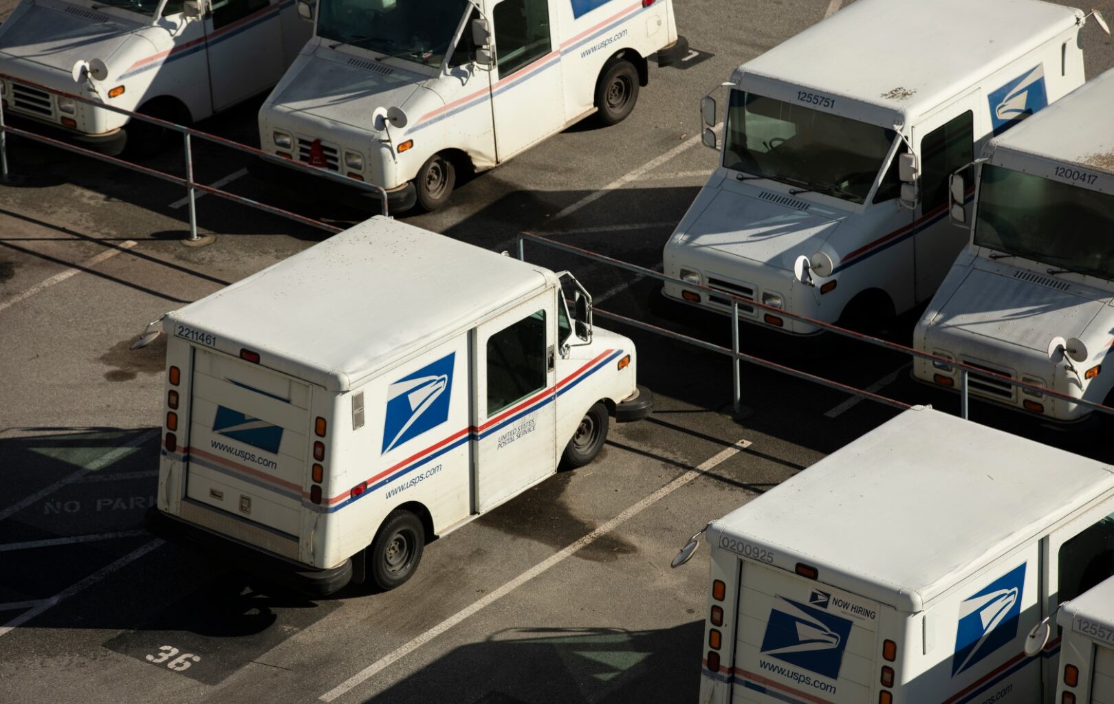 Former Tallahassee postal worker and accomplice sentenced for stealing mail, bank fraud