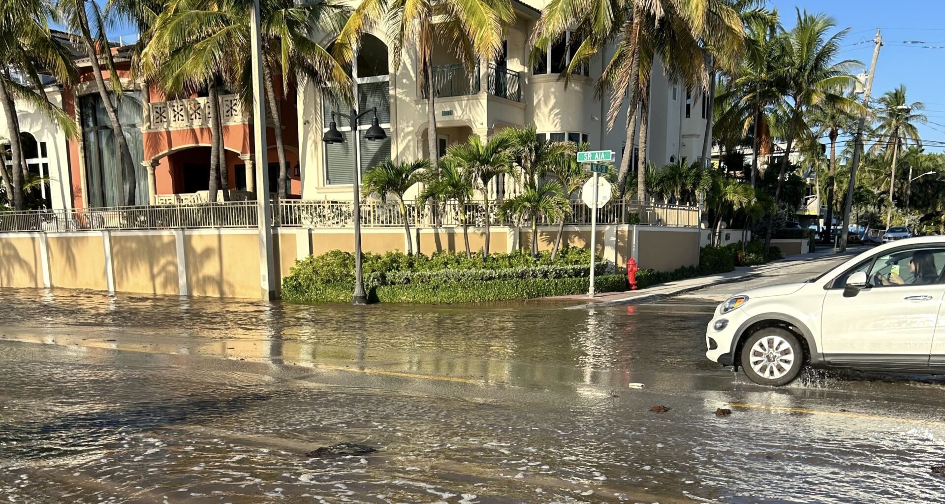 King tide flooding hits South Florida this weekend; more rain to come this week – Sun Sentinel