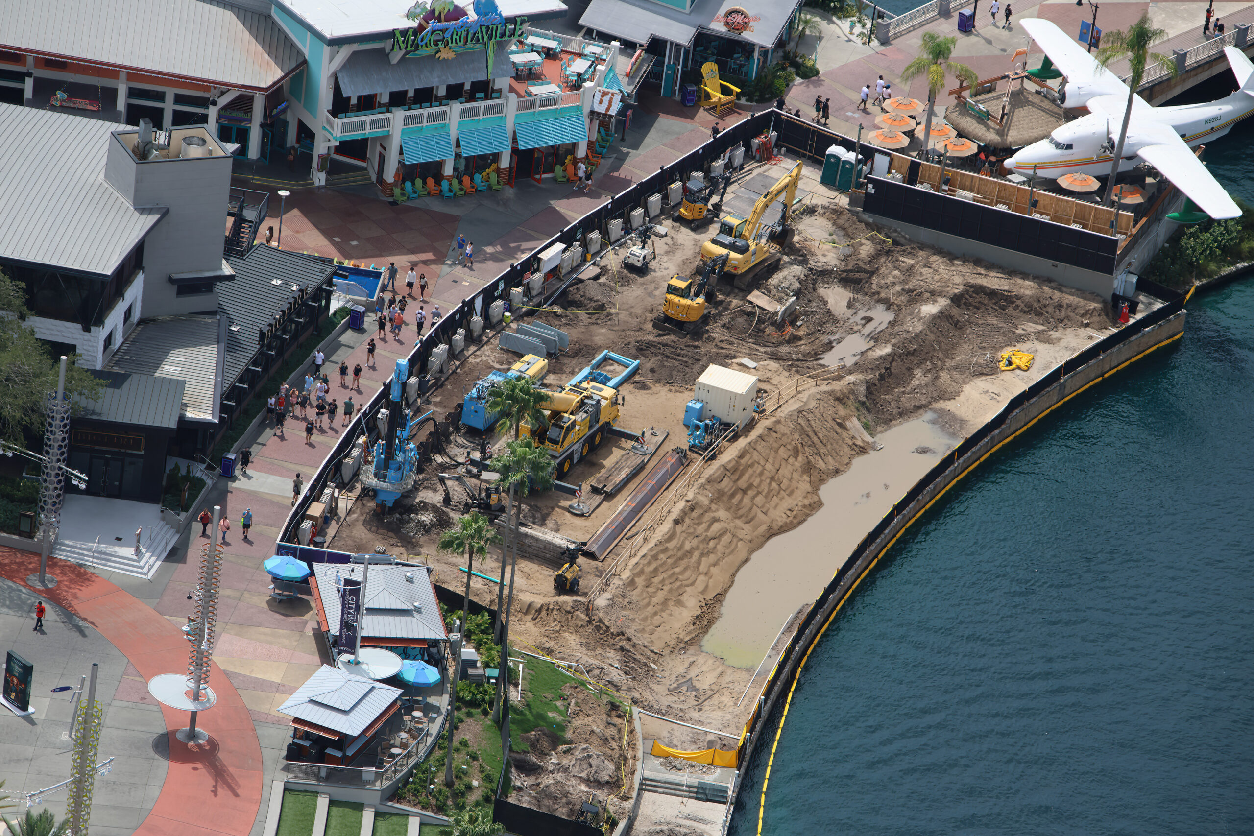 Luke Combs Category 10 Concept Art Added to Construction Walls in Universal CityWalk Orlando