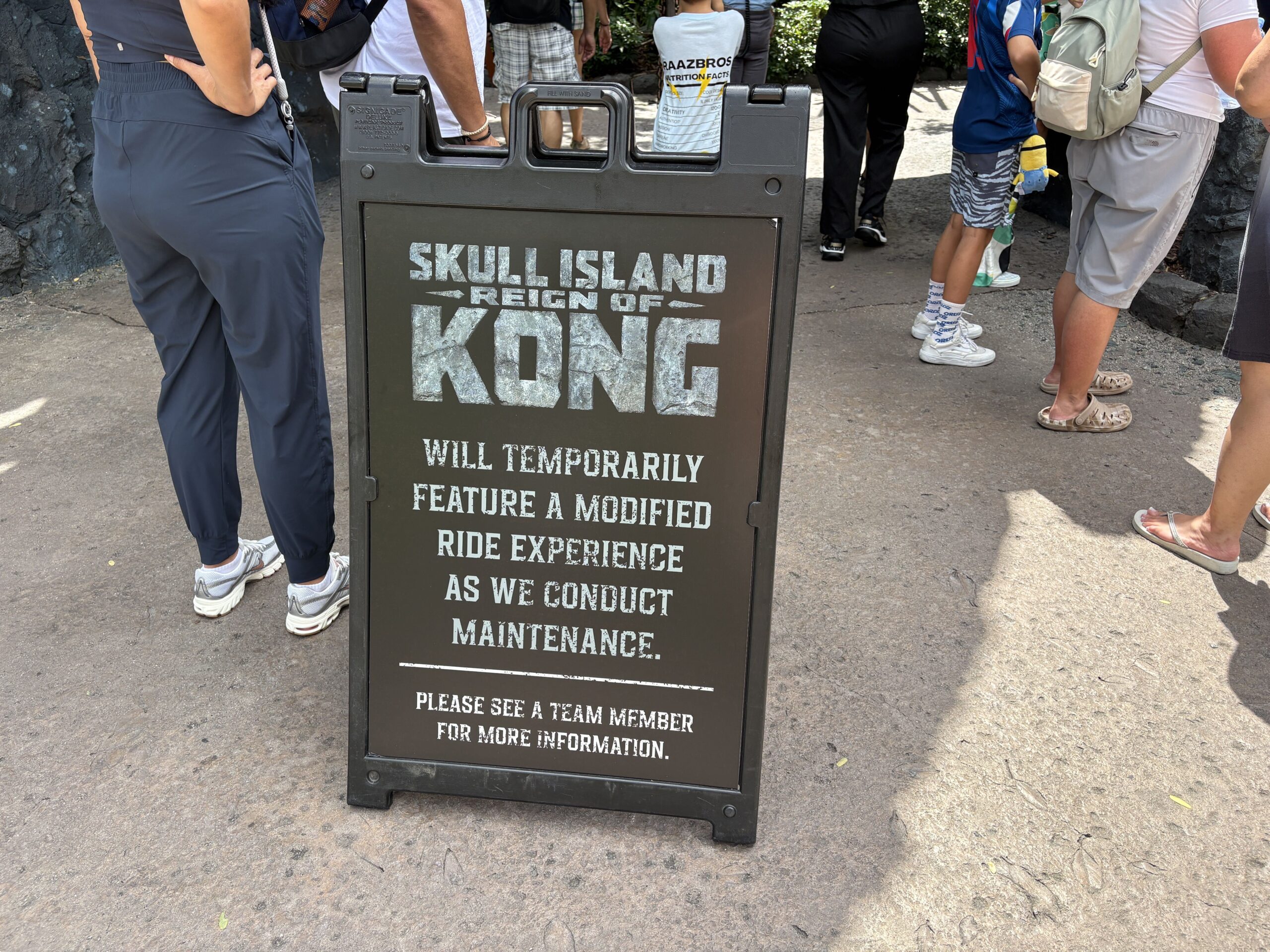 Skull Island Reign of Kong Running with Black Scrim Instead of Large Ape Animatronic