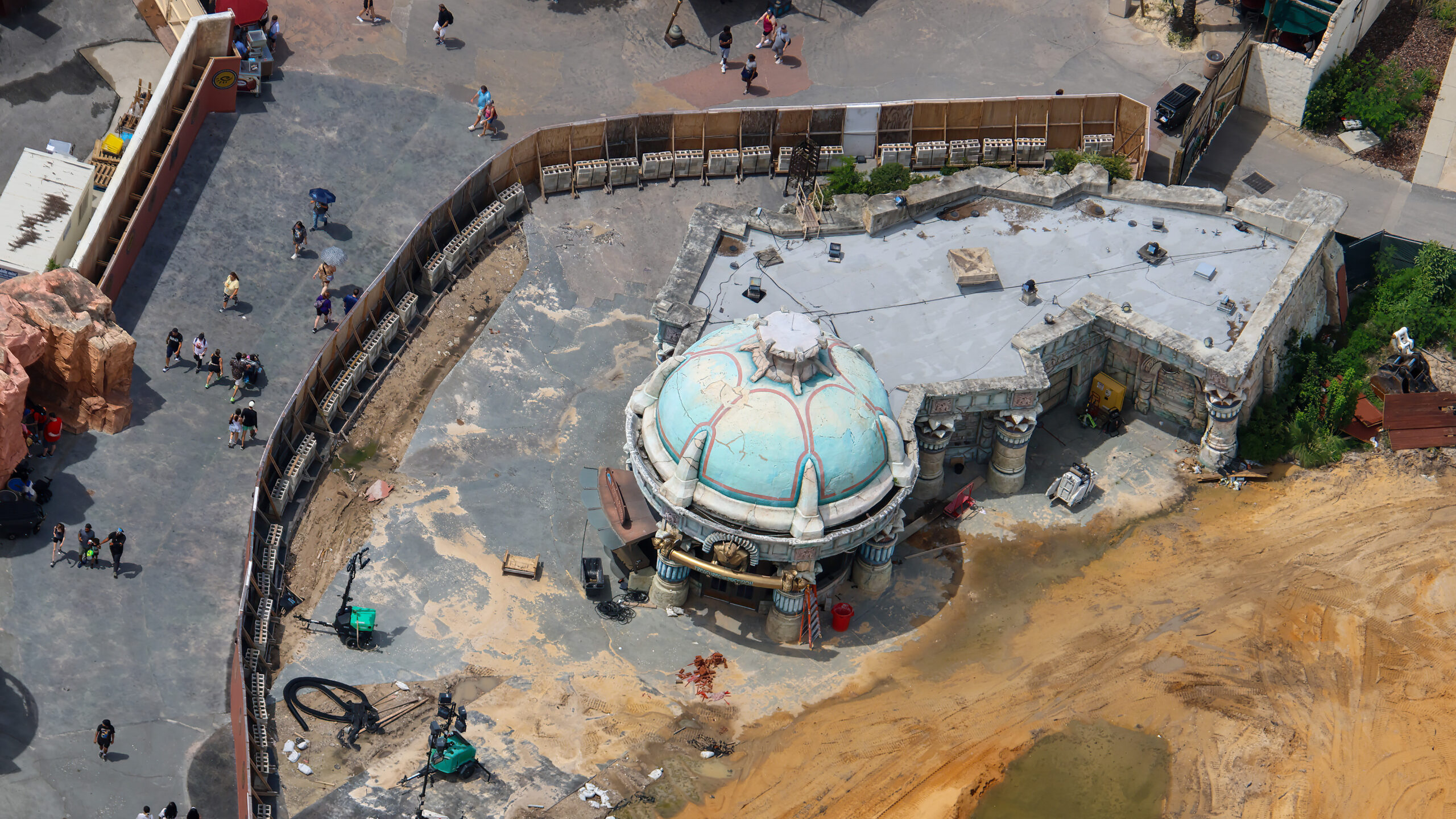 Crews have flattened most of The Lost Continent in Universal Islands of Adventure and constructed a new retaining wall.