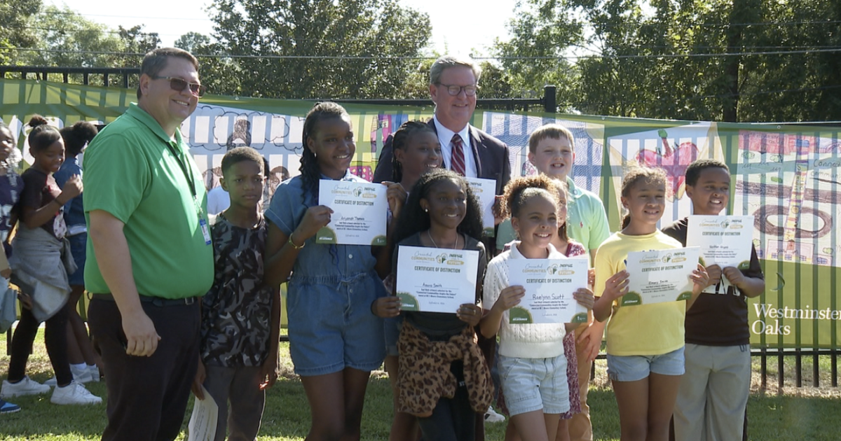 Tallahassee community art returns to W.T. Moore after crosswalk ban