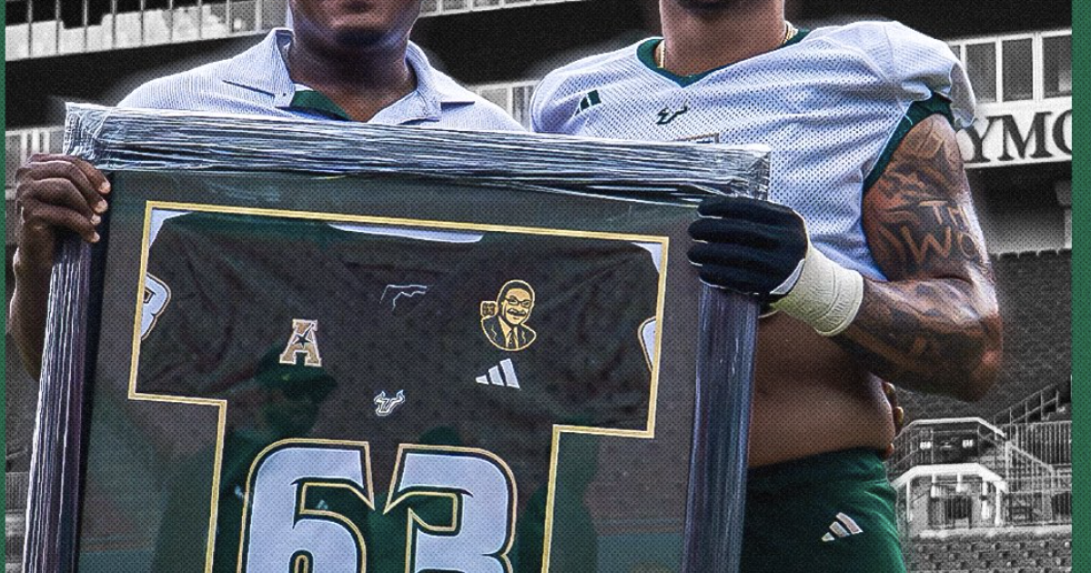 USF's Williams II earns Lee Roy Selmon Award