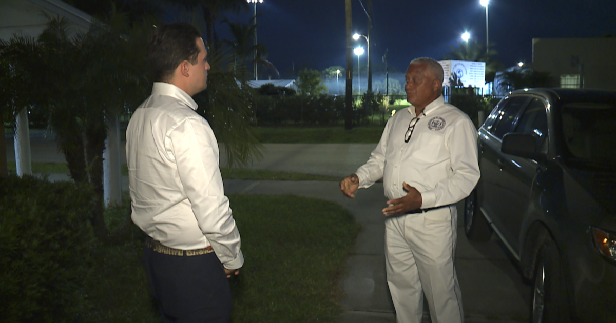 Indiantown divided over bus stop gun incident, no-charge decision