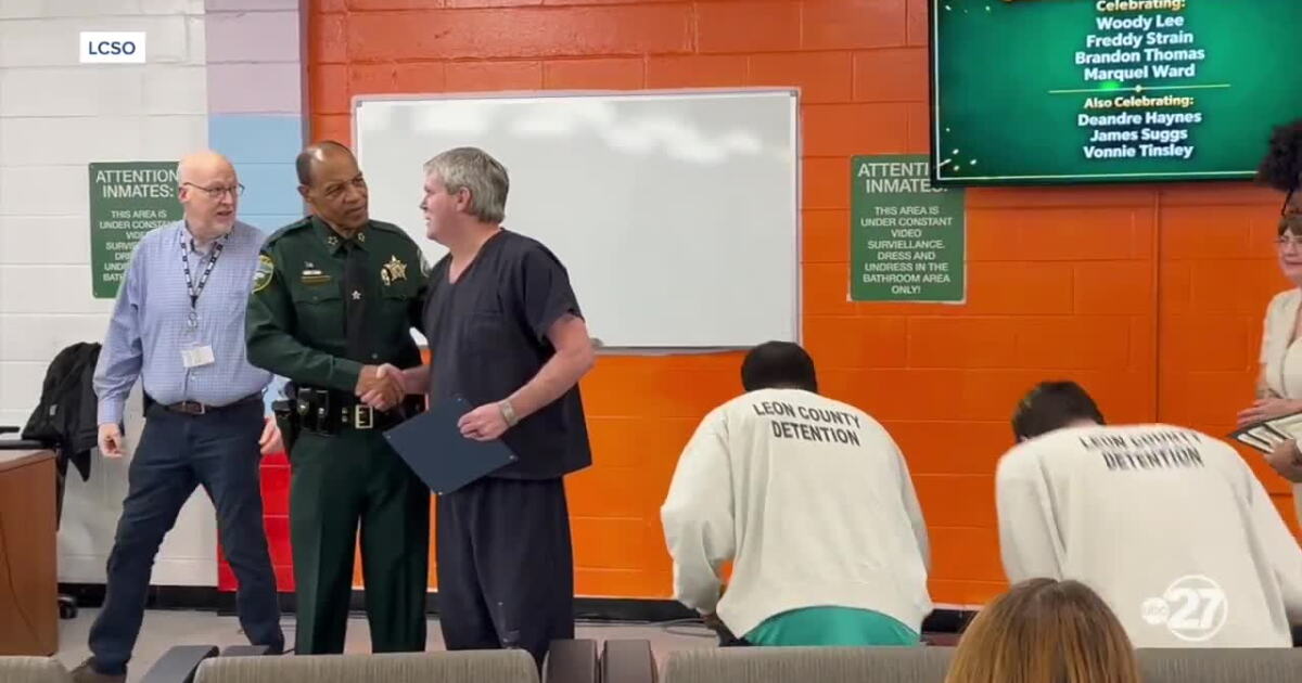 Leon County re-entry program graduates to become mentors