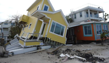 $1,000 hurricane tax? Fact-checking claims about Jolly’s proposal for Florida homeowners insurance