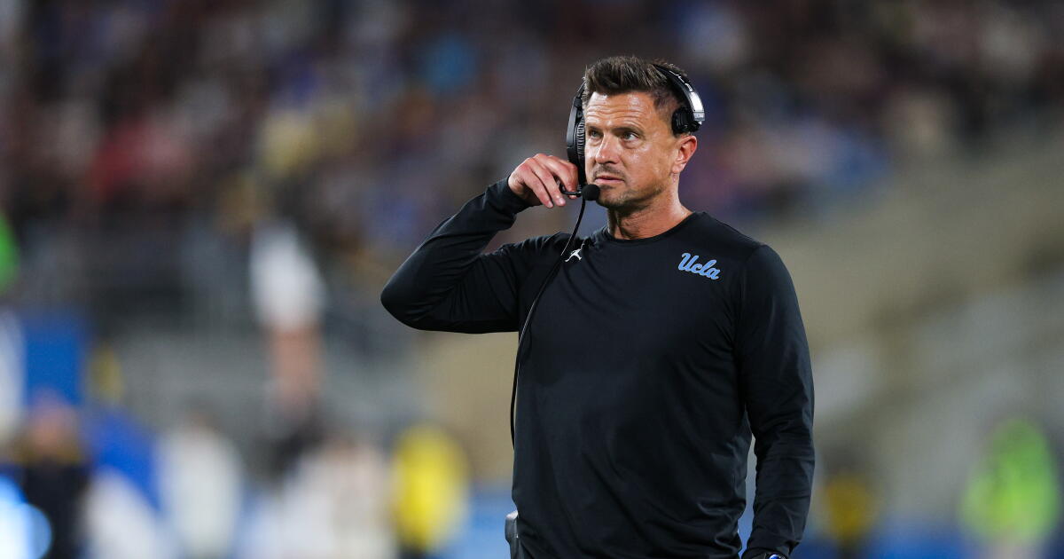 UCLA joins USC in AP top 25, Florida surges to No. 8 ranking