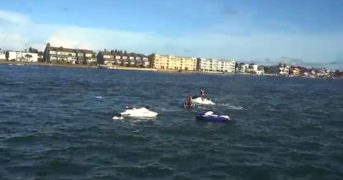 Good Samaritans rescue man after Tierra Verde jet ski crash