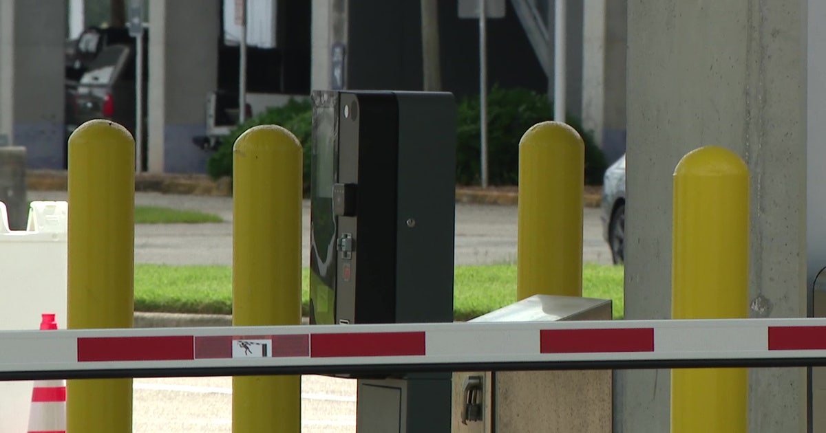 Tampa International Airport upgrades parking garage payment technology