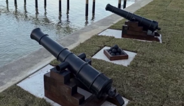 Hudson couple handcrafts full-size replica cannons for Tampa Bay's pirate-loving crowd