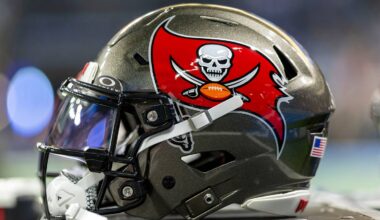 Who should Bucs fans root for on Sunday?