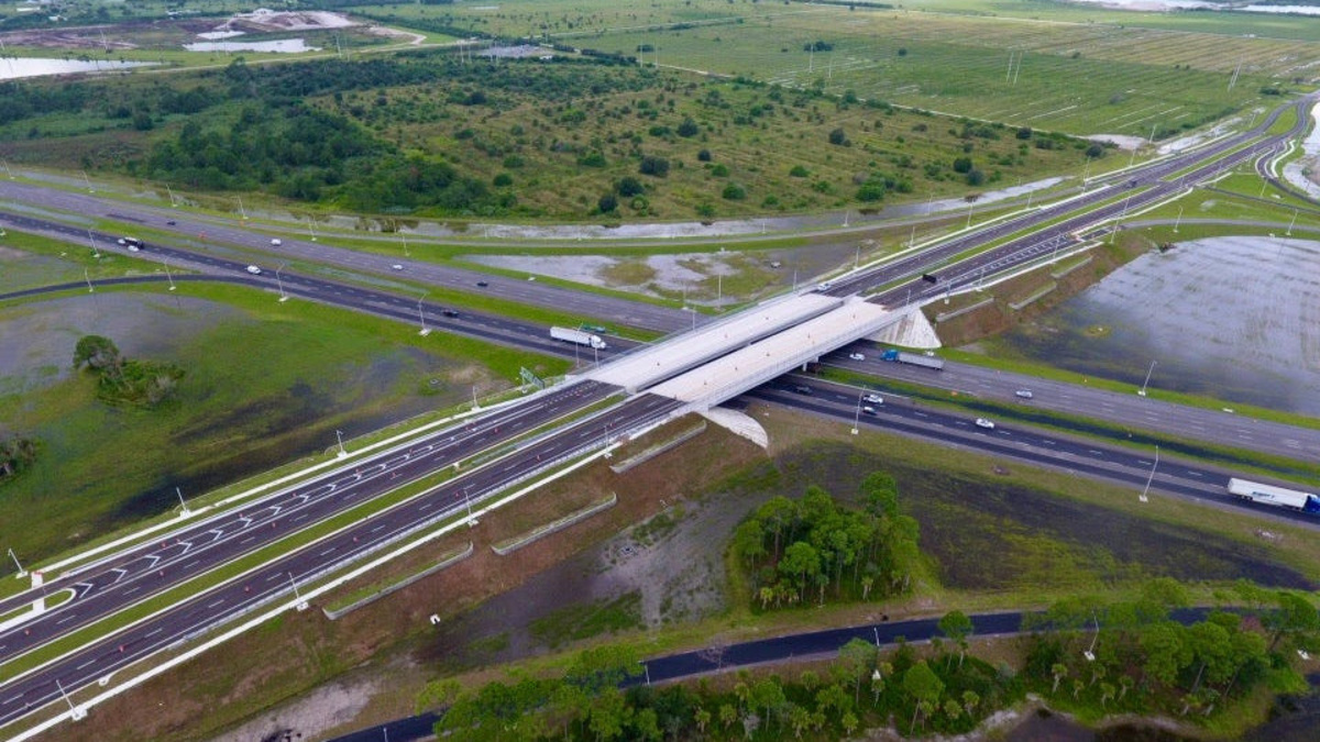 Drone image of construction of the Oslo Road interchange from Interstate 95 in Indian River County, looking southwest on Sept. 22, 2026. It began in August 2023 and the Florida Department of Transportation estimates finishing it in spring 2027. Originally to cost about $96 million, it's now been adjusted to about $102 million, according to FDOT records.