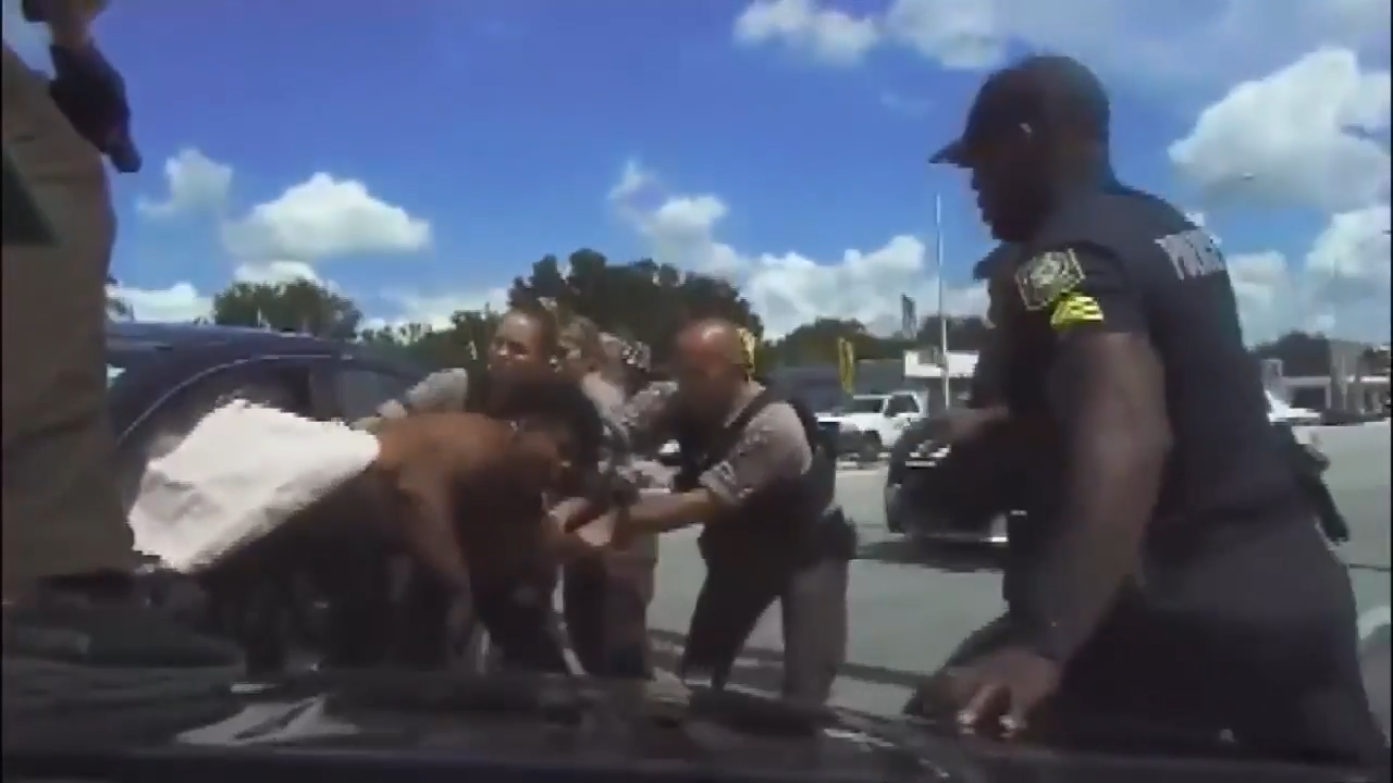 Dash camera footage captures the arrest of an alleged carjacker who led police on wild pursuit across NW Miami-Dade, Hialeah - WSVN 7News | Miami News, Weather, Sports