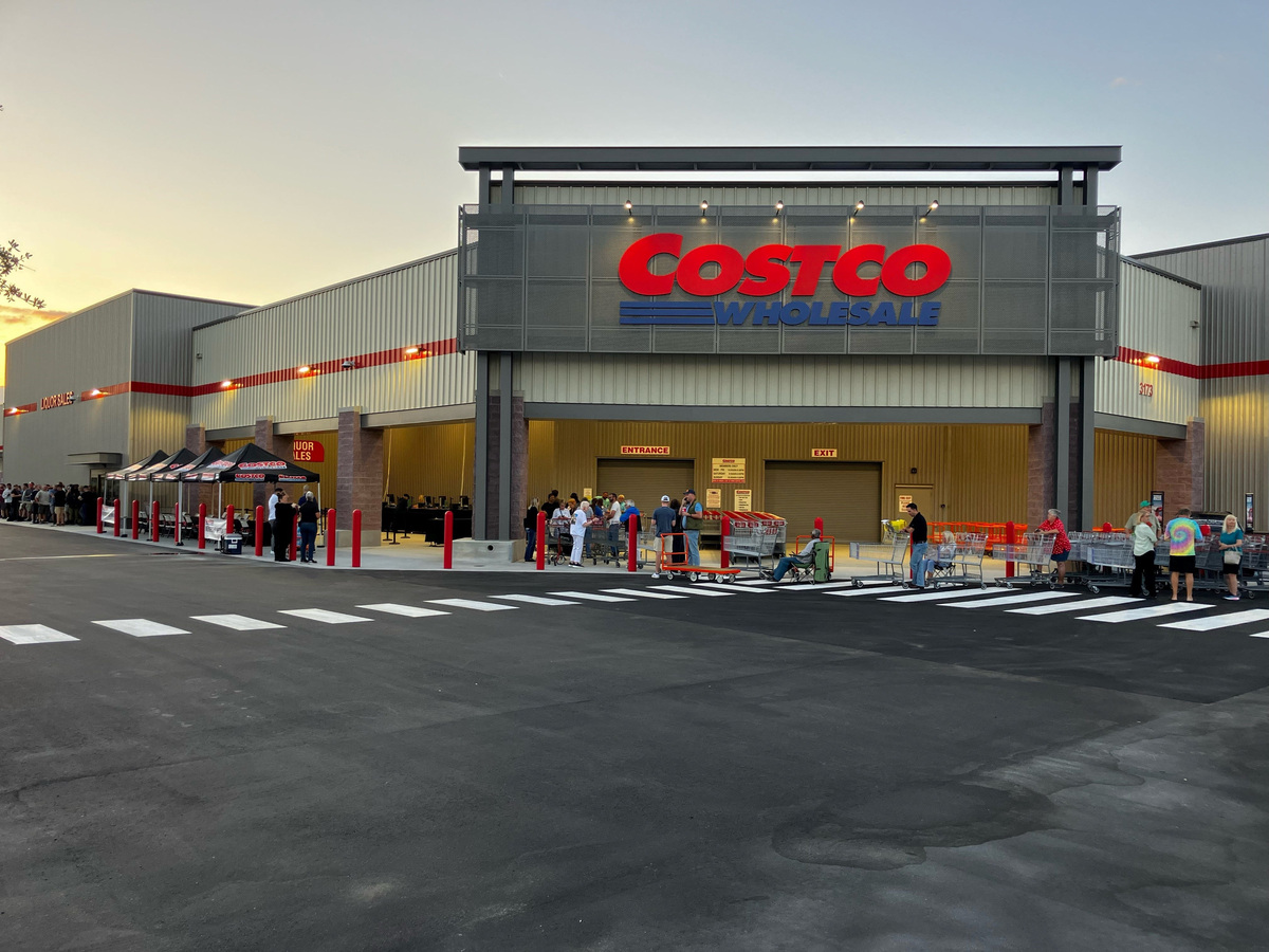 Costco customers line up before the 7:30 a.m. April 25, 2025, opening of the new store in Stuart at 3173 S. Kanner Hwy., just south of Martin County High School.