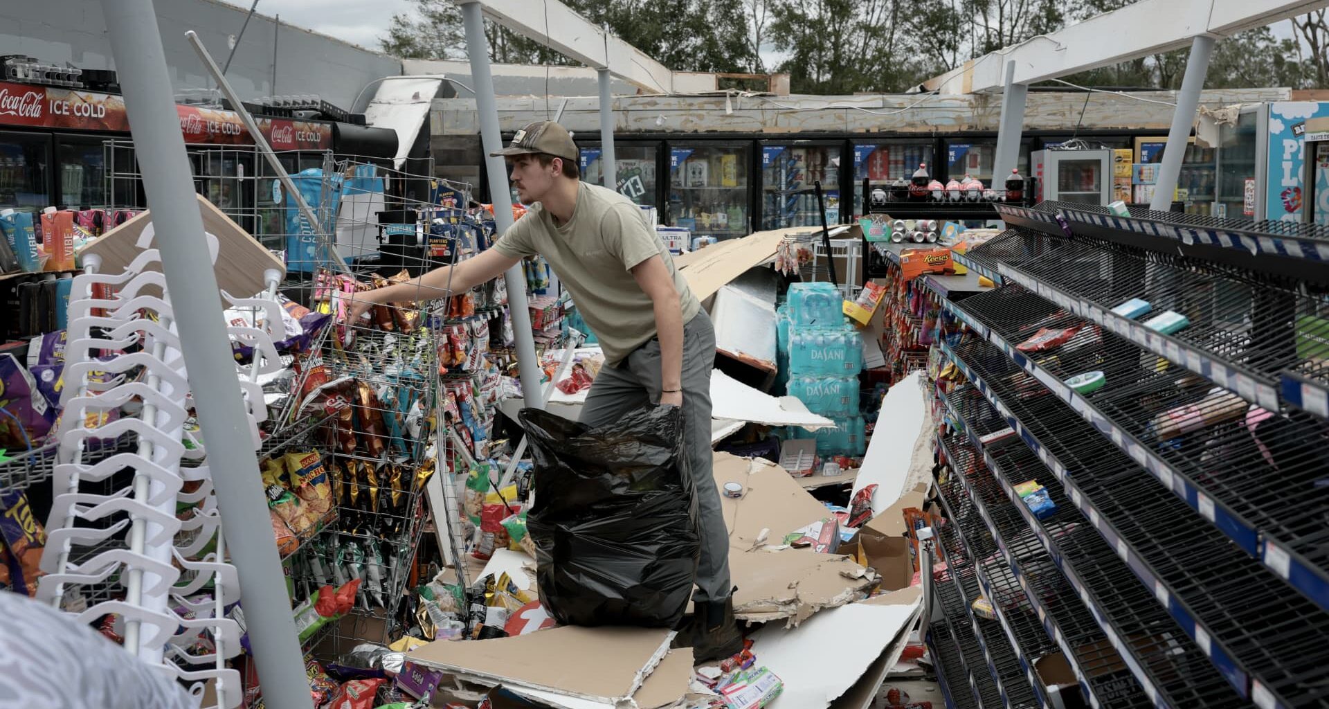 Some in Florida and Alabama without power as Isaias moves north