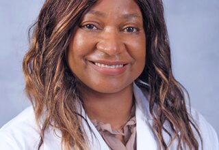 Case Manager Profiles – Holy Cross Health – Angela Reid, BSN, RN